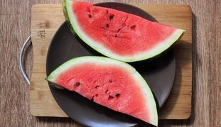advantages and disadvantages of a diet with watermelons for weight loss